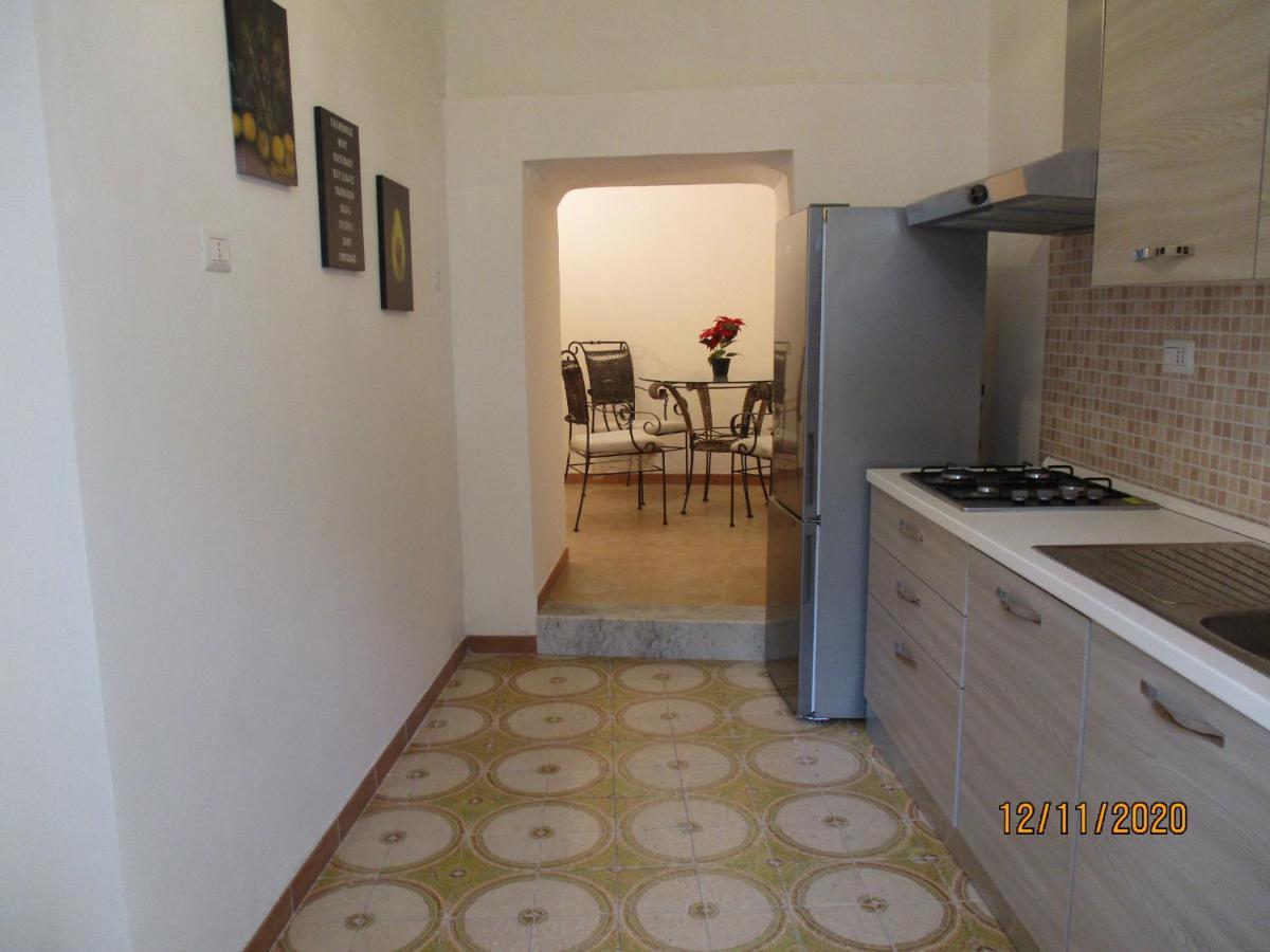 Resort Giardino Degli Aranci - Casa Lisca 巴罗尼西 外观 照片