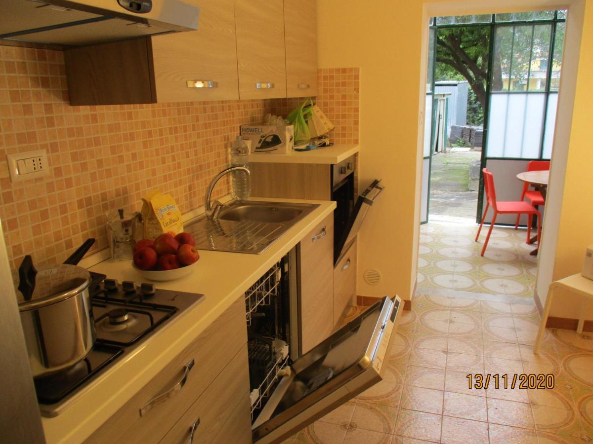 Resort Giardino Degli Aranci - Casa Lisca 巴罗尼西 外观 照片