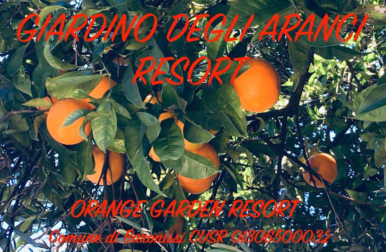 Resort Giardino Degli Aranci - Casa Lisca 巴罗尼西 外观 照片
